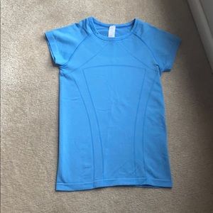 ivivva blue swiftly tech shirt
